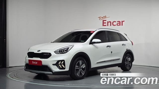 Kia Niro — фото 1