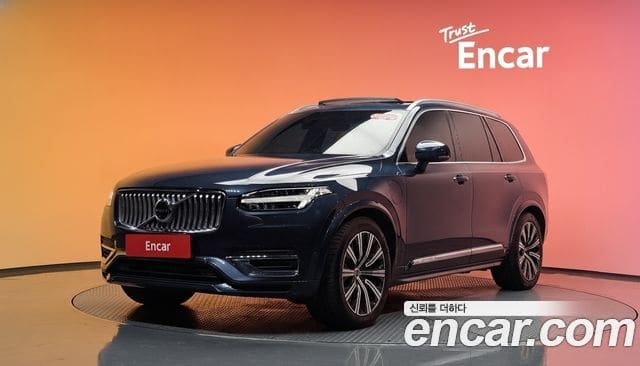 Volvo XC90 — фото 1