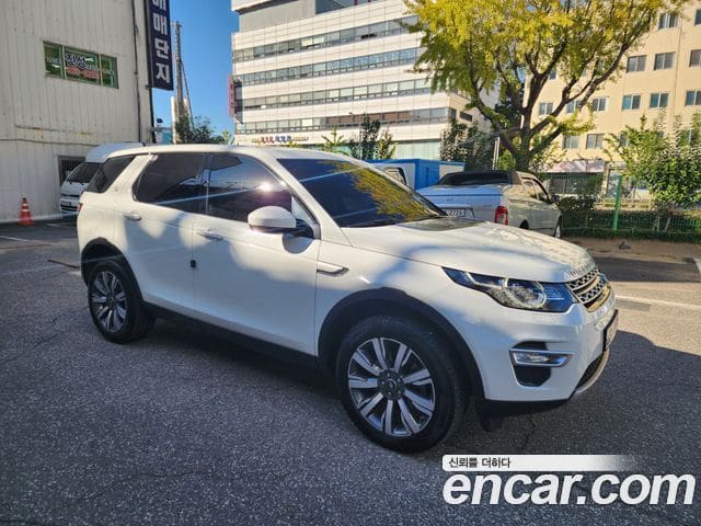 Land Rover Discovery Sport — фото 1