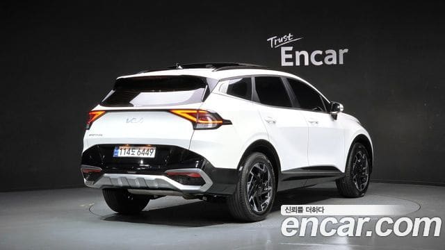 Kia Sportage — фото 1
