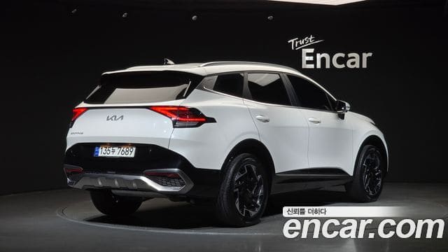 Kia Sportage — фото 1
