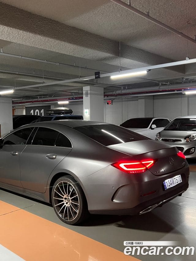 Mercedes-Benz CLS-Class — фото 1