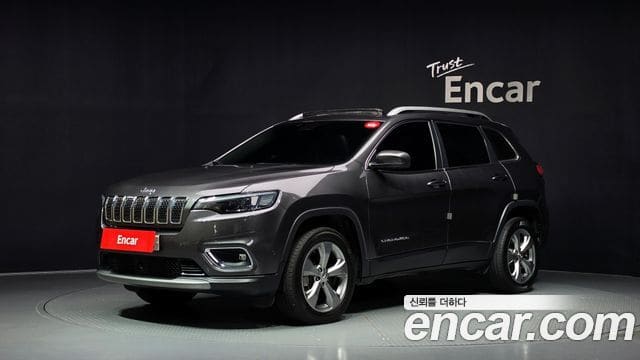 Jeep Cherokee — фото 1
