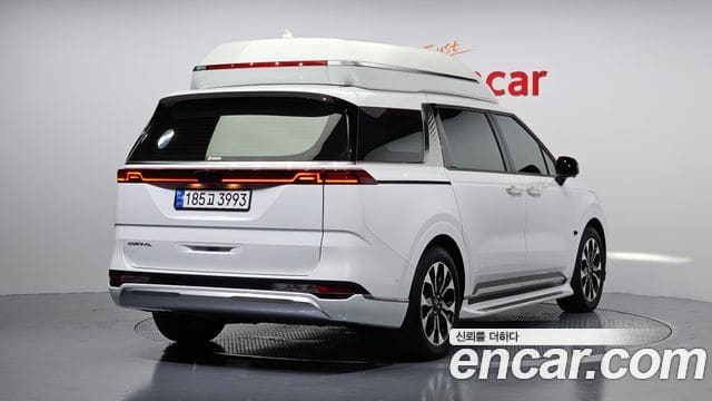 Kia Carnival — фото 1
