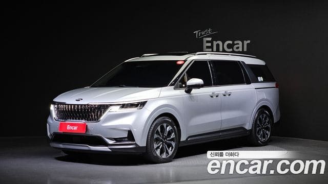 Kia Carnival — фото 1