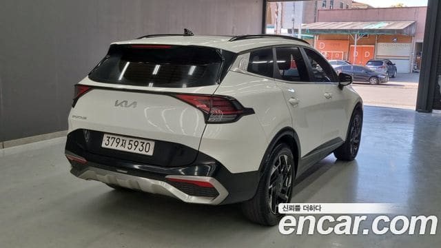 Kia Sportage — фото 1