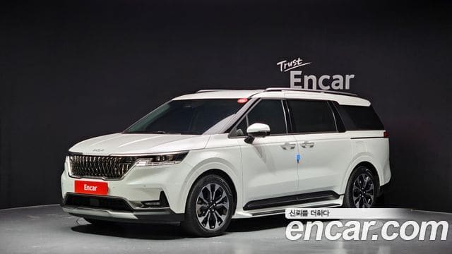 Kia Carnival — фото 1