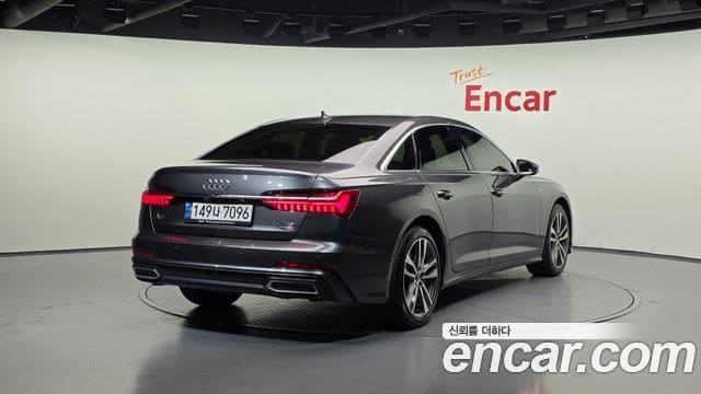 Audi A6 — фото 1