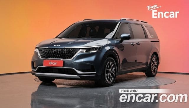 Kia Carnival — фото 1