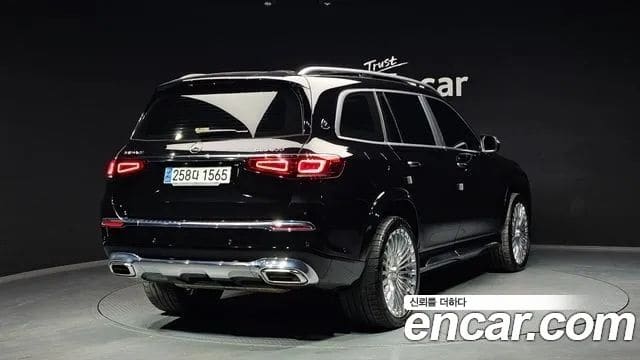Mercedes-Benz GLS-Class — фото 1