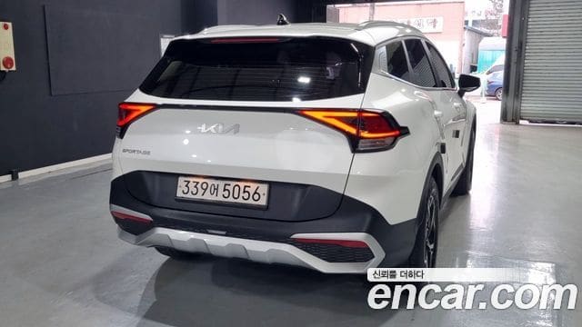Kia Sportage — фото 1
