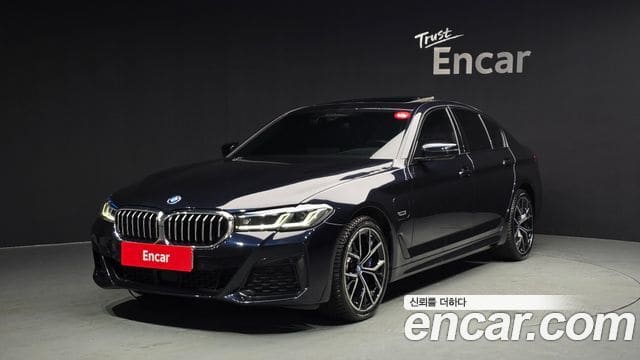 BMW 5 Series — фото 1