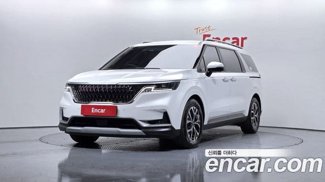 Kia Carnival — фото 1