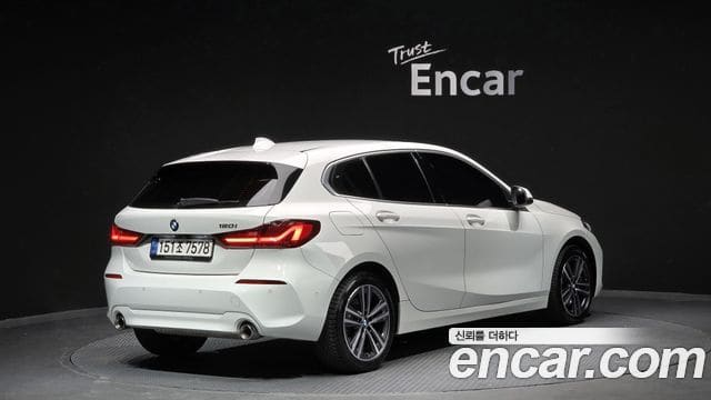 BMW 1 Series — фото 1