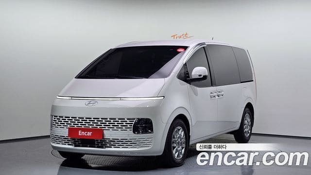 Hyundai Staria — фото 1
