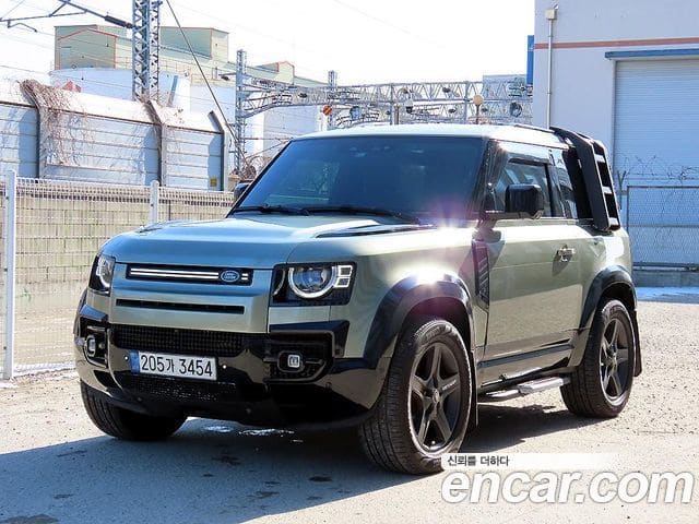 Land Rover Defender — фото 1