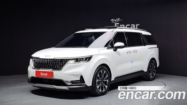 Kia Carnival — фото 1