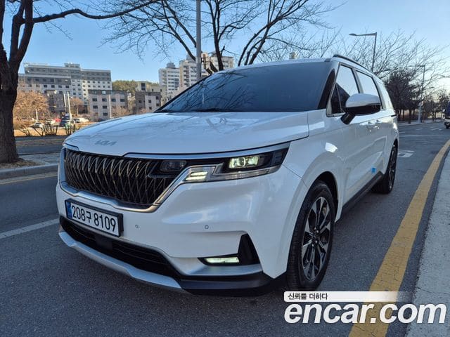 Kia Carnival — фото 1