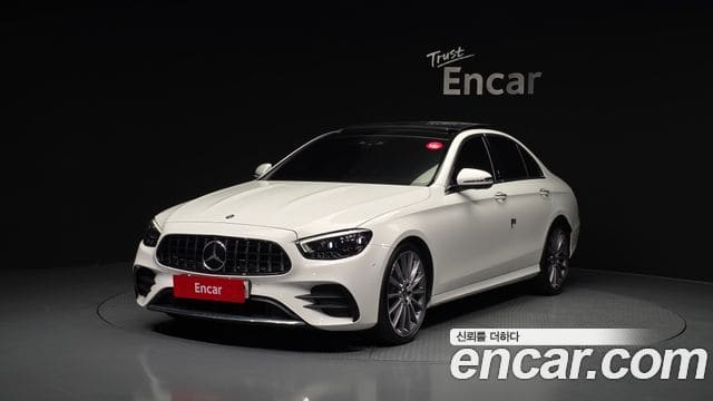 Mercedes-Benz E-Class — фото 1