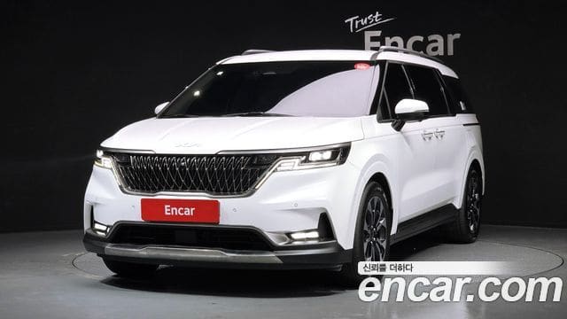 Kia Carnival — фото 1