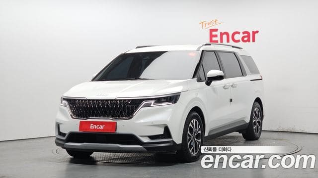 Kia Carnival — фото 1
