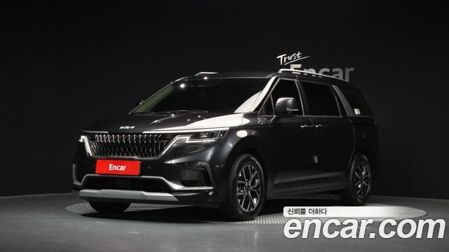 Kia Carnival — фото 1