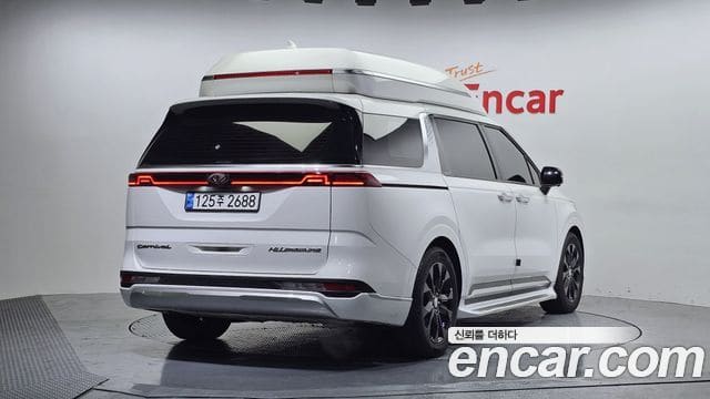 Kia Carnival — фото 1