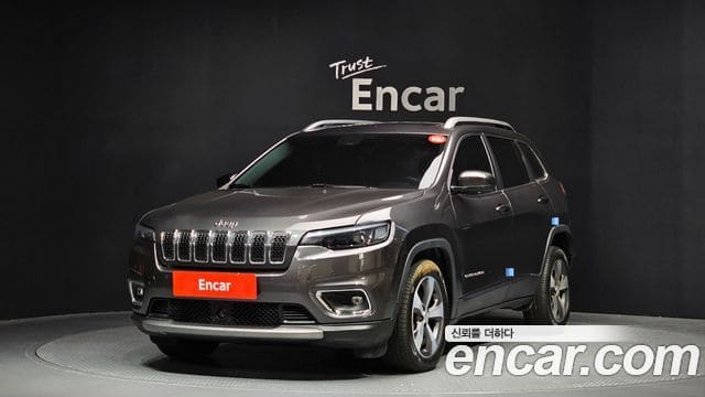 Jeep Cherokee — фото 1