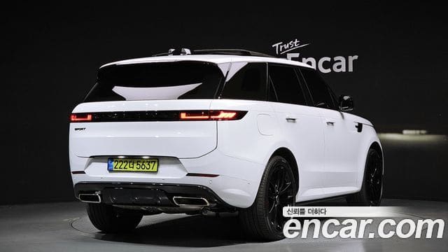 Land Rover Range Rover Sport — фото 1