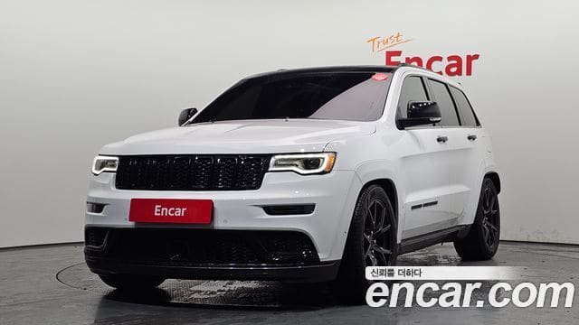 Jeep Grand Cherokee — фото 1