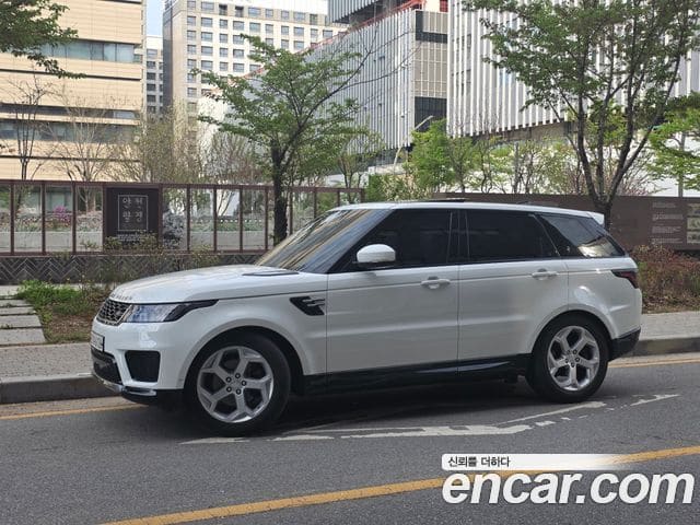 Land Rover Range Rover Sport — фото 1