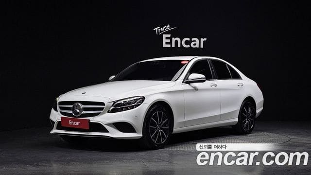 Mercedes-Benz C-Class — фото 1