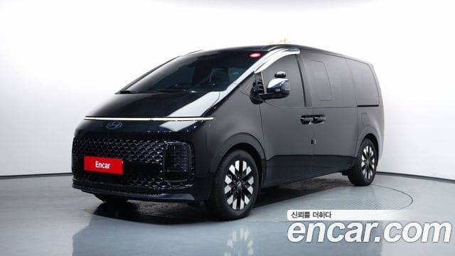 Hyundai Staria — фото 1