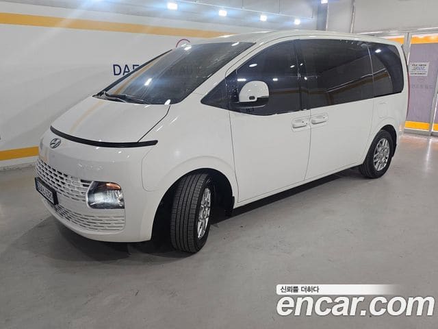 Hyundai Staria — фото 1
