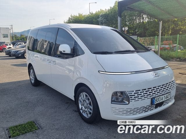 Hyundai Staria — фото 1