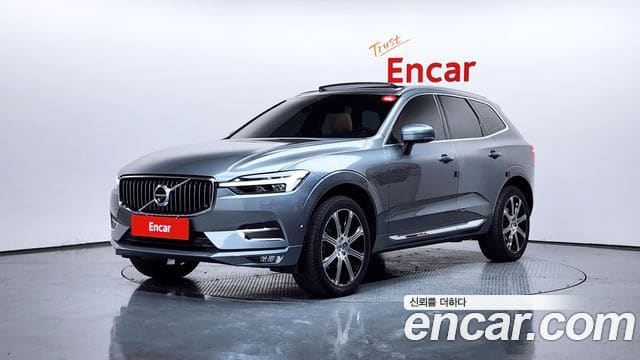 Volvo XC60 — фото 1