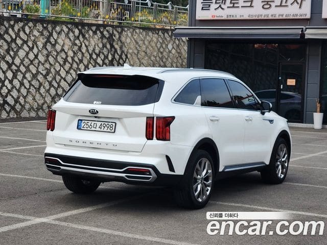 Kia Sorento — фото 1