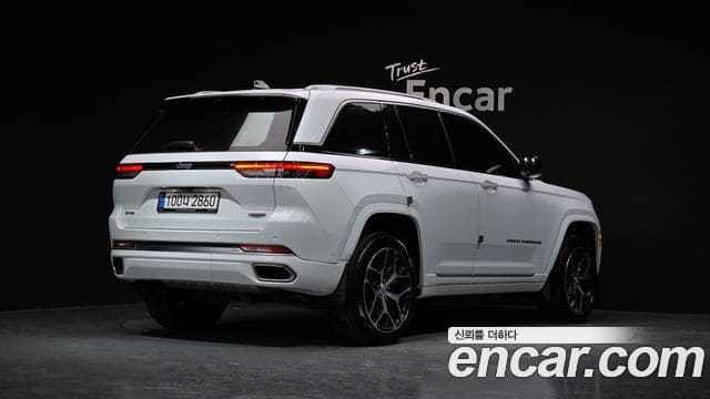 Jeep Grand Cherokee — фото 1