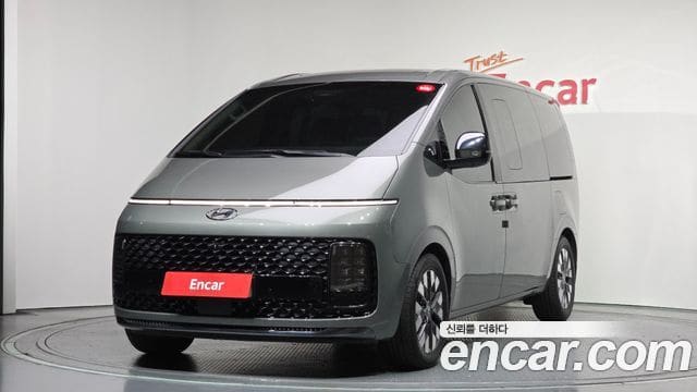 Hyundai Staria — фото 1
