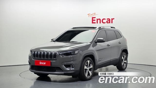 Jeep Cherokee — фото 1