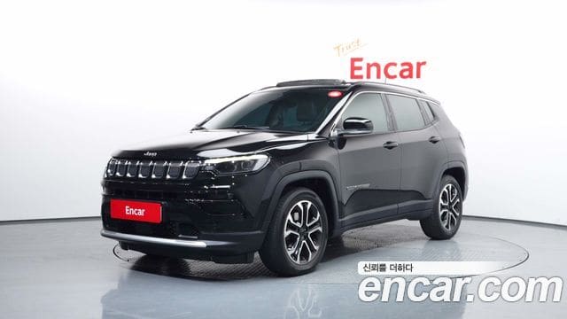 Jeep Compass — фото 1