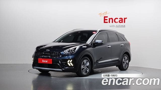 Kia Niro — фото 1