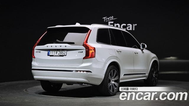 Volvo XC90 — фото 1