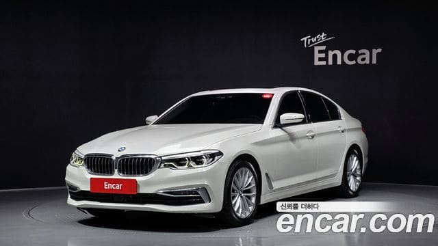 BMW 5 Series — фото 1