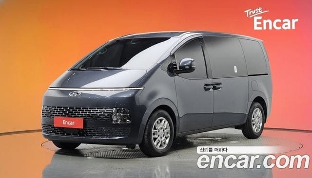 Hyundai Staria — фото 1