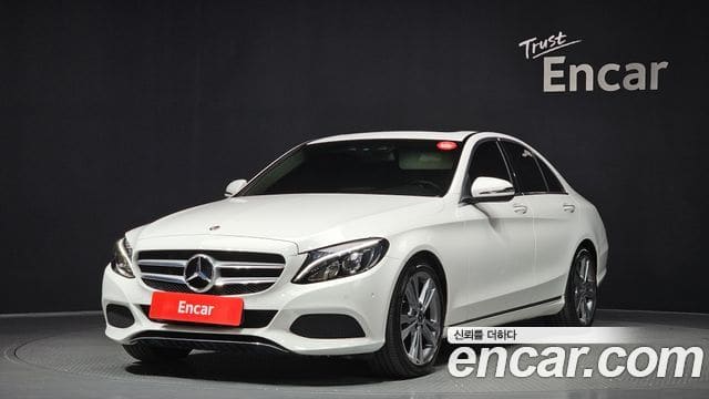 Mercedes-Benz C-Class — фото 1