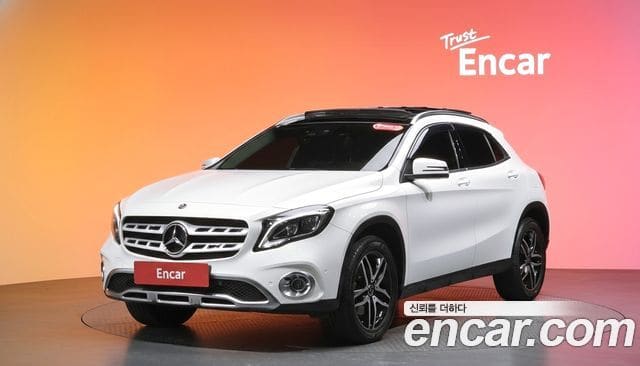 Mercedes-Benz GLA-Class — фото 1
