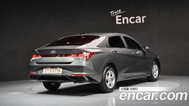 Hyundai Avante — фото 1