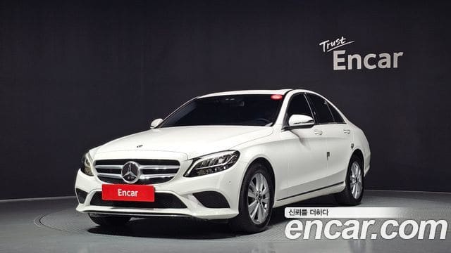 Mercedes-Benz C-Class — фото 1