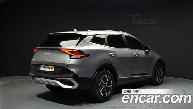 Kia Sportage — фото 1